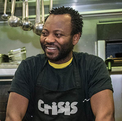 Achille, Crisis Cafe Trainee
