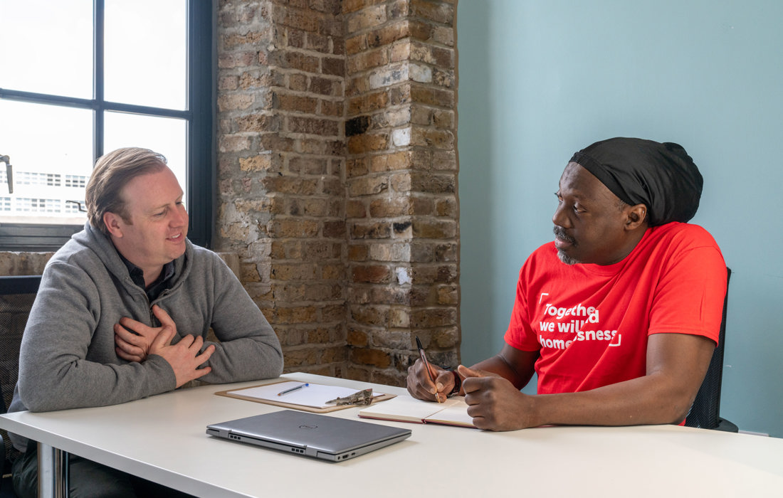 Volunteer to help people facing homelessness | Crisis UK